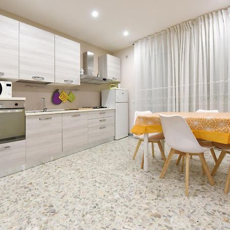 ガエータ Casa Di Mamma Bed & Breakfast エクステリア 写真
